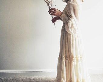 Crochet detail boho 70s long sleeved vintage wedding dress