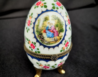 Vintage Limoges Porcelain Egg Trinket Box - Hand Painted - Made in France - Romantic Scene