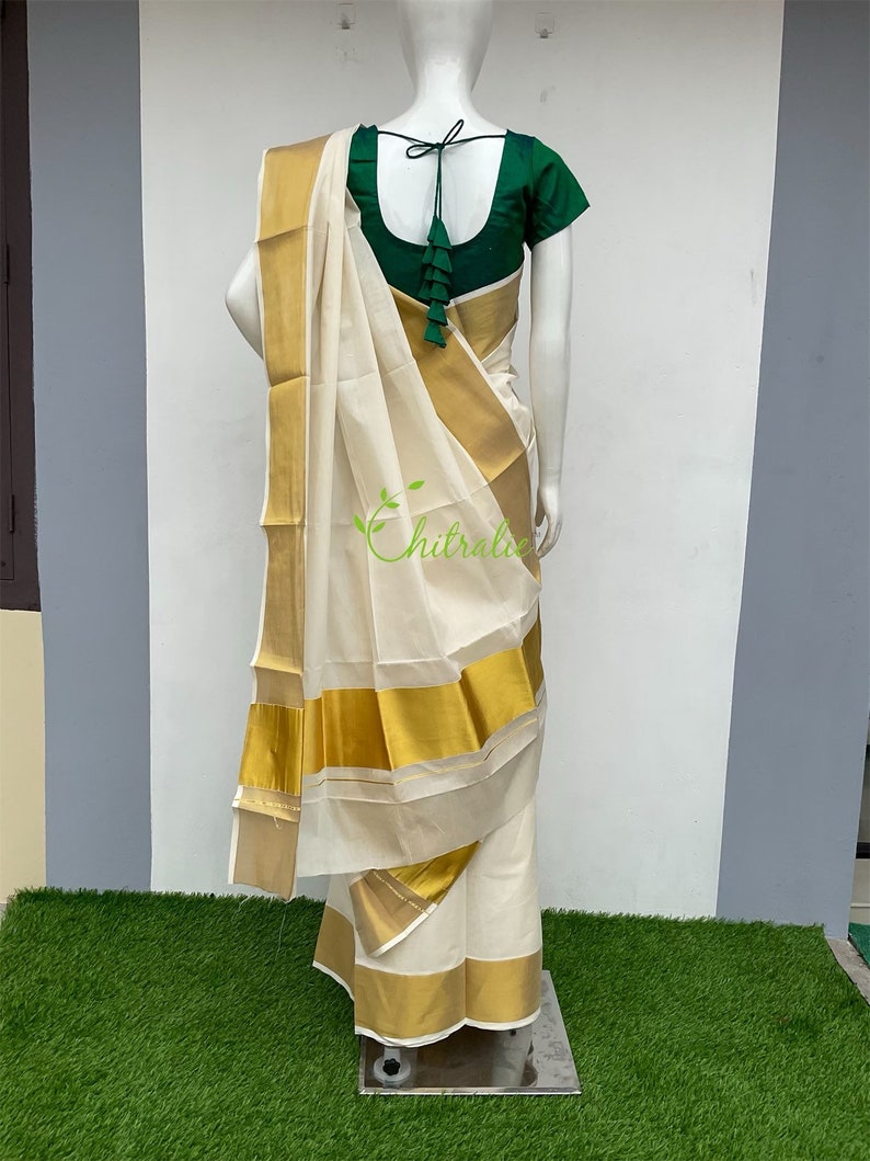 Traditional Kerala Gold Kasavu Setmundu For Festivals/ Onam Gift/ Vishu Outfit image 4