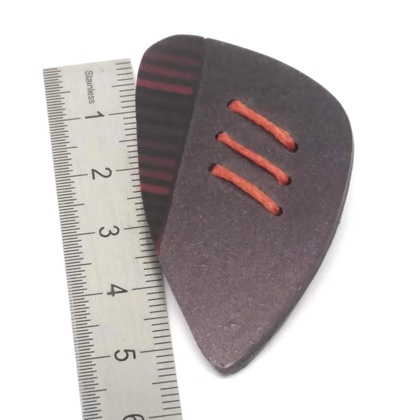 Plum irrisee red and black graphic pin