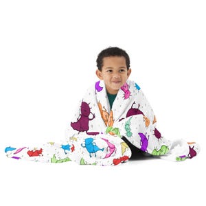 Cute Axolotl Pattern Throw Blanket
