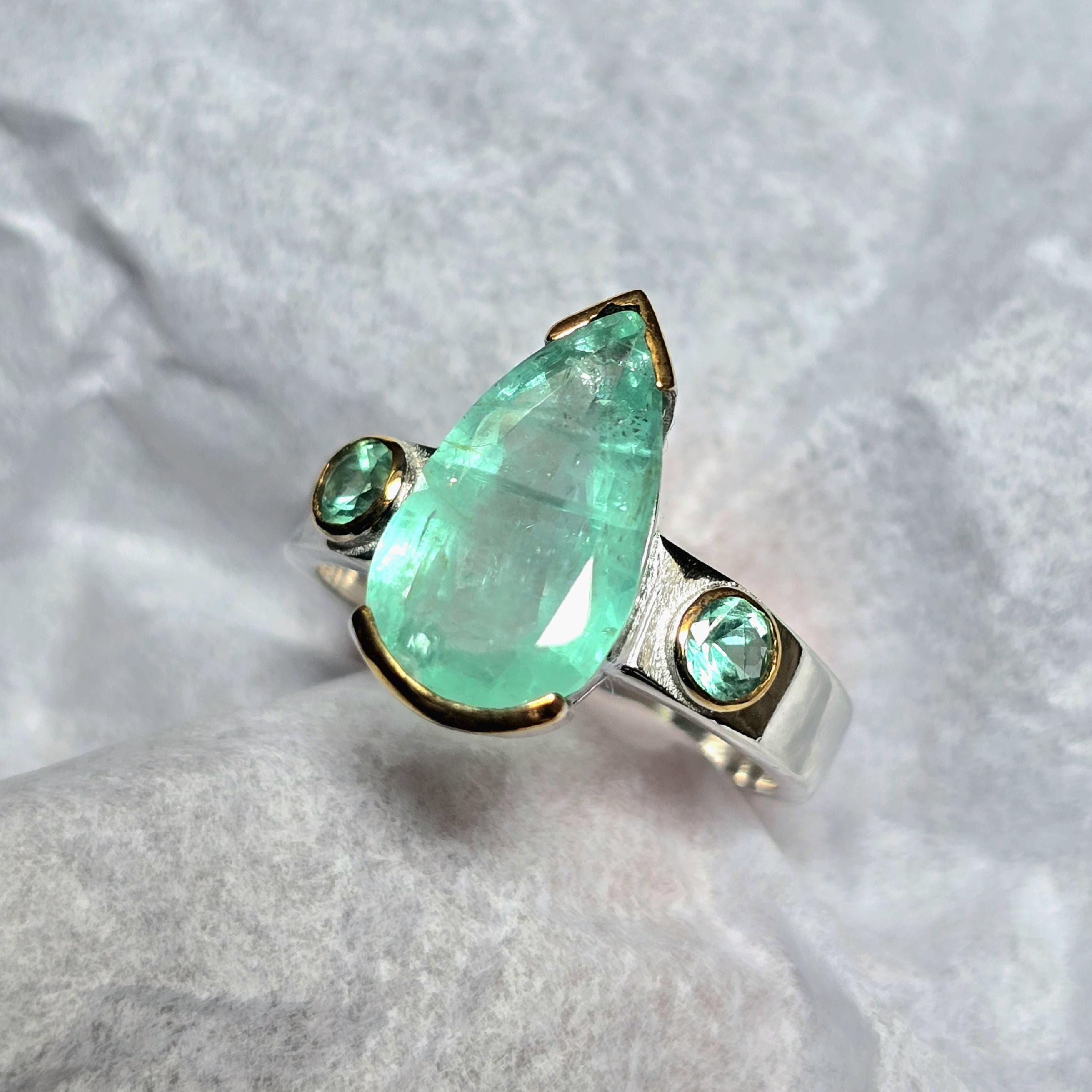 Colombian Emerald Ring, Vintage Emerald Ring, Natural Emerald Wedding Ring For Her, Antique Pear Cut Emerald Solitaire Ring For Women,
