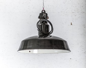Vintage Enamel Ceiling Lamp – 1960s Elektrosvit Industrial Light