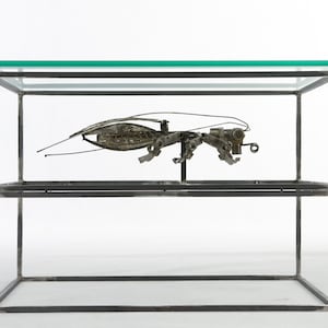Steampunk Glas Rechteck Tisch mit mechanischem Insekt in der Mitte | Couchtisch | Beistelltisch