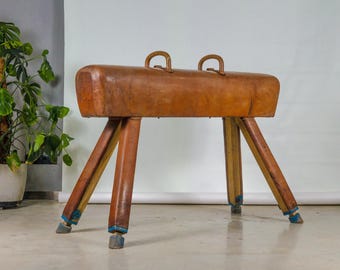 Vintage 1930s Leather Gym Bench with handels – Restored Pommel Horse from Czechoslovakia