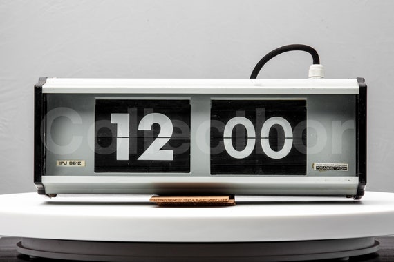 flipclock js centered flipclock js centered