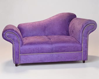 Cleopatra Loveseat, Custom Piping