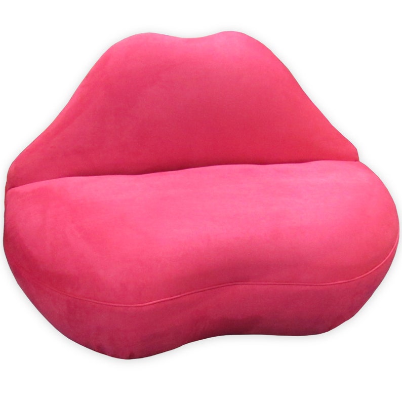 Kiss Loveseat image 2