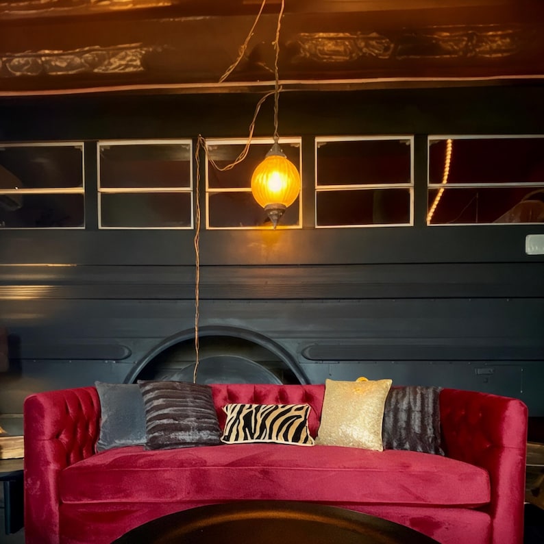 Modern Chesterfield Sofa, Custom Traditional Couch image 2