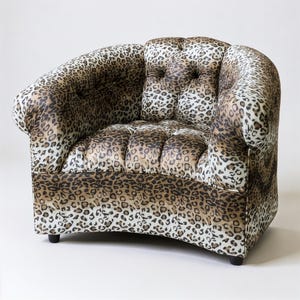 Brown Leopard Button Tufted Barrel Back Retro Chair