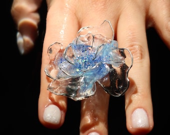 Oversize Blumenring - Klare Blaue 3D Epoxy Multi-Blütenblätter Großer Blumenring | Großer Transparenter Massiver Blumenring