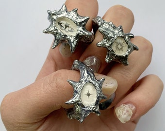 Spiky liquid ring with butterfly, star | gothic grunge fairycore ring| handmade melted ring