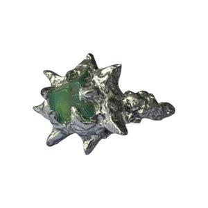 Spiky Liquid Ring mit Grün Edelstein | Weichlöten Geschmolzener Y2K Grunge Epoxidharz Ring | Handgemachte Spiked Ring Geschmolzenes Epoxy Schmuck