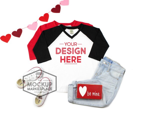 Kavio Vneck Raglan Valentines Day Mockup White And Black