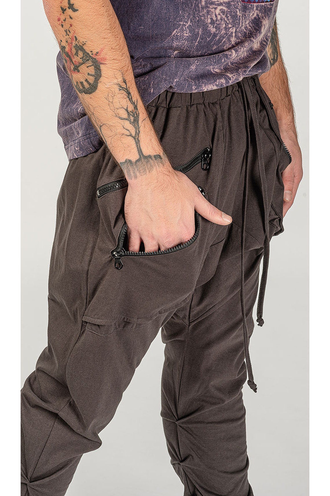 drop crotch jogger pants