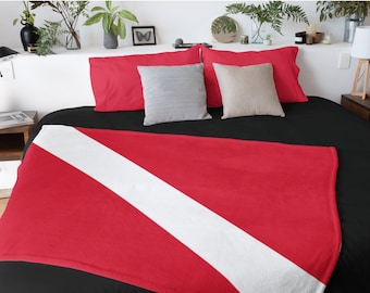 Diver Down Flag Blanket, Scuba Diver Gift, Diving Flag Aesthetic Room Decor, Gift for Deep Sea Diver, Scuba Diving Throw Blanket for Diver