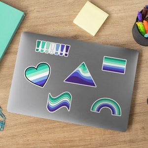 Autocollants de fierté masculine gay, autocollants de drapeau de fierté MLM, drapeau gay bleu, cœur, arc-en-ciel, vague, triangle, marque d’exclamation, autocollants esthétiques gays