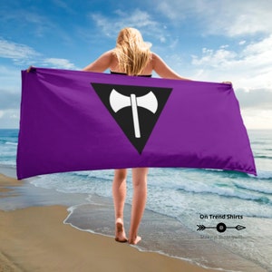 Labrys Lesbian Flag Beach Towel, Lesbian Feminist Beach Blanket, Femme Lesbian Pride Flag Aesthetic Travel Gift, LGBT Lesbian Wedding Gifts
