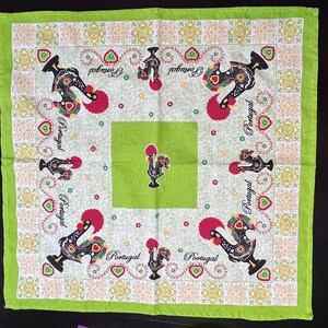 Vintage Portugal table topper - vintage linens 28”x28”