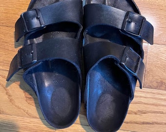 Sz 37 Birkenstock ladies leather sandals