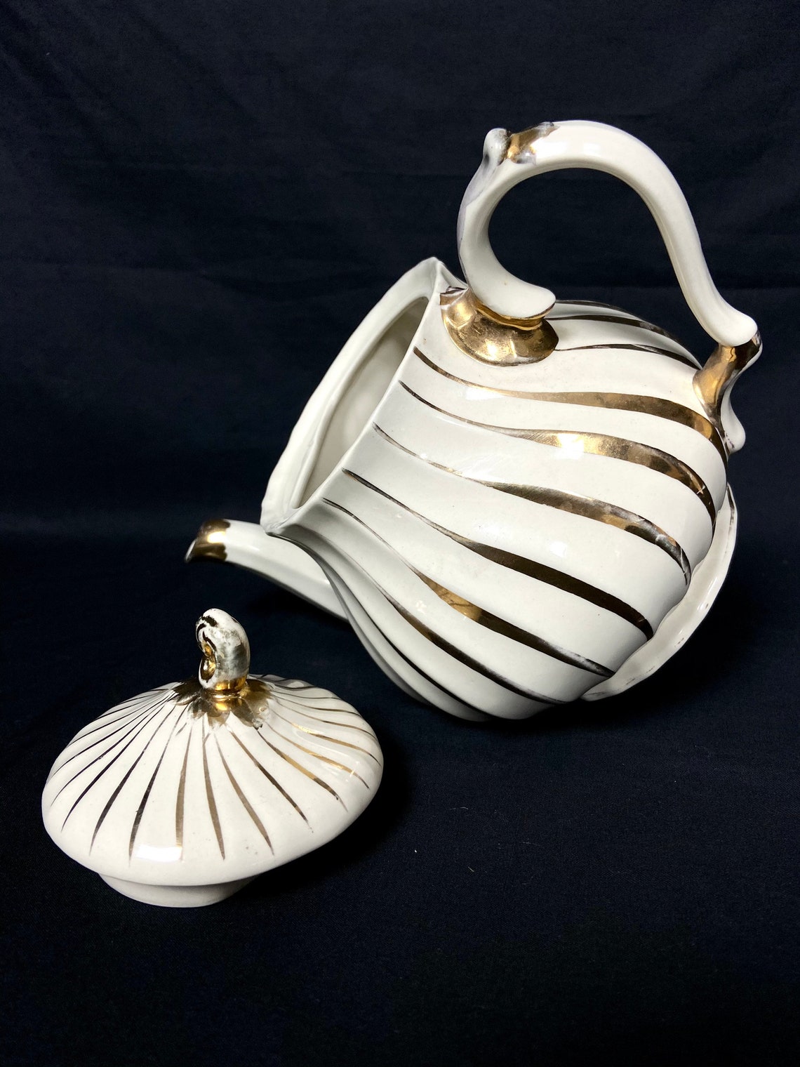 Vintage 1950s classic teapot by James Sadler England. White Etsy