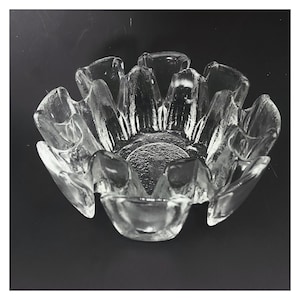 Portacandele in vetro ghiaccio RAVENHEAD FLAIR vintage anni '70. Vetro artistico della metà del secolo.