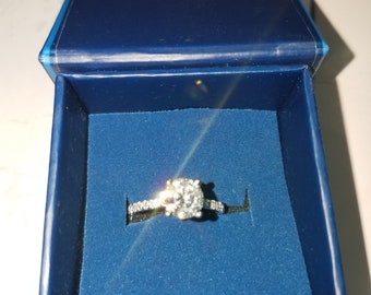 ANILLO DE DIAMANTE