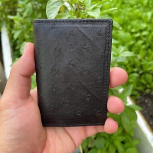 Tarjetero de piel de avestruz auténtica negra, regalos para él, billetera de avestruz de lujo, hecho a medida, regalos para papá, billetera delgada para tarjetas, regalo hecho a mano
