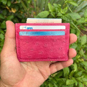 Tarjetero de piel de avestruz auténtica color rosa, tarjetero, tarjetero, tarjetero minimalista de piel, regalo para ella