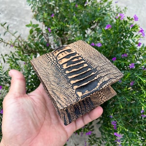 BROWN Nubuck Echter Strauß Doppelseite Leder Haut Bifold Brieftasche Karte Geldscheinklammer / Geschenk für Papa, Ihn / Herren Luxus Leder Bifold Brieftasche