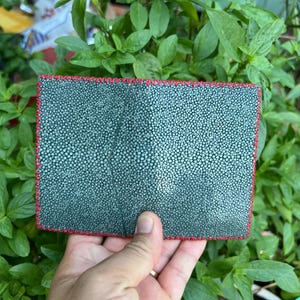Tarjetero de piel auténtica de raya VERDE/Tarjetero minimalista para tarjetas de visita/Regalos para papá/Billetera de lujo hecha a mano