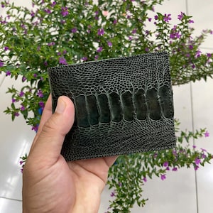 Cartera plegable de piel auténtica de avestruz verde con clip para billetes, cartera plegable para hombre, regalo para él, cartera para tarjetas de visita, solapa para identificación con foto