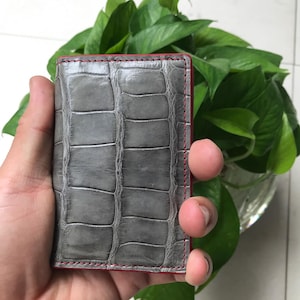 Tarjetero de piel auténtica Allliigaatoor gris/tarjetero minimalista/regalo para papá/billetera hecha a mano