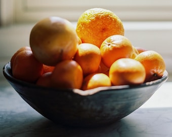 Naranjas en el tazón / Impresión fotográfica de película del tazón de naranjas / Foto de arte alimentario / Arte de cocina / Decoración de paredes de cocina / Accesorios de cocina para el hogar