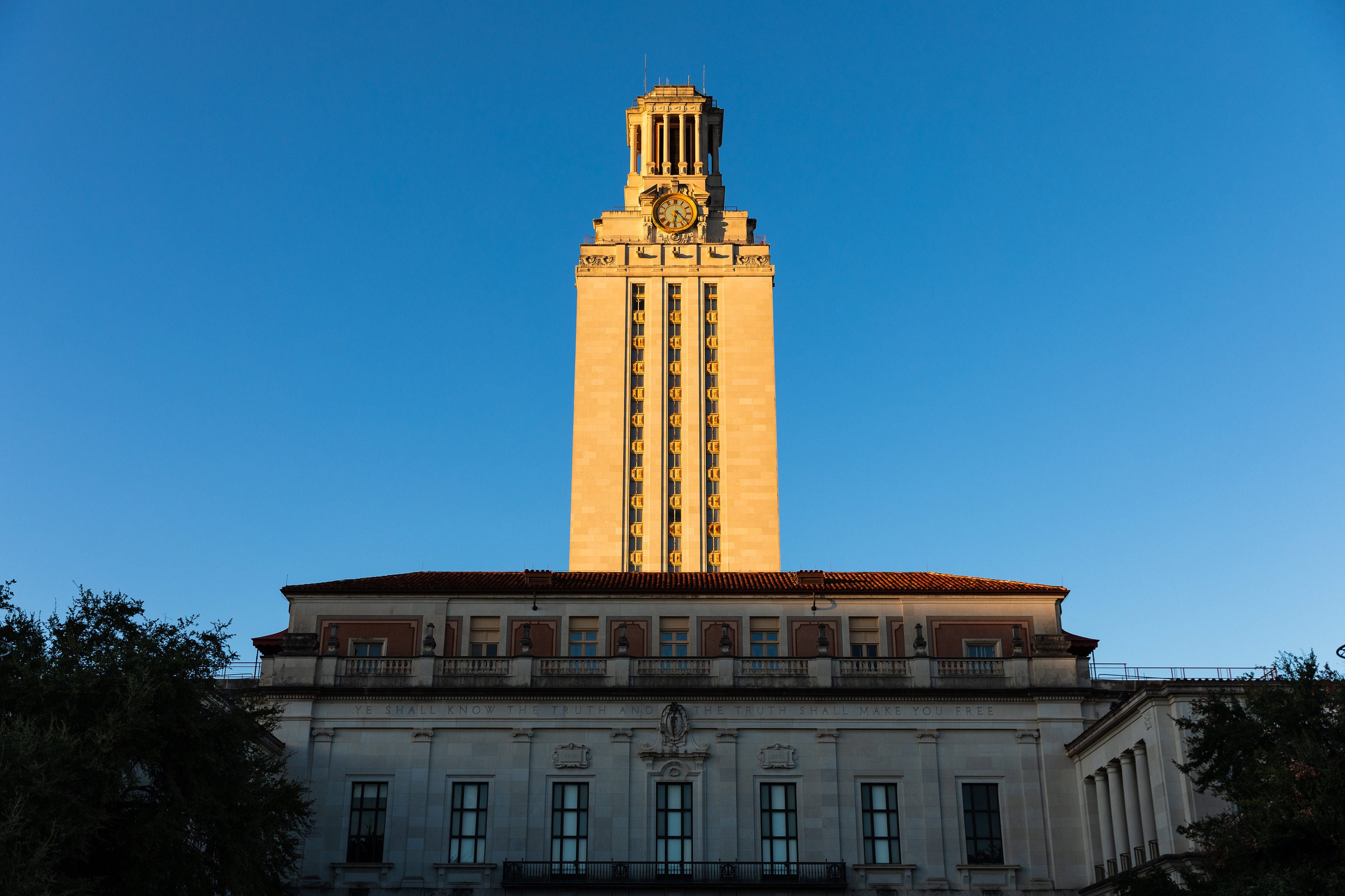 University Of Texas At Austin Tower UT Tower UT Clock Tower University university-of-texas-at-austin-tower-ut-tower-ut-clock-tower-university