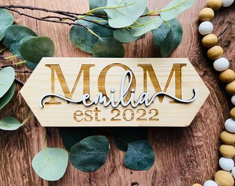 Custom Mother's Day Gift, Gift For Mom, Farmhouse Decor For Mom, Custom Wooden Sign, Mom Wood, Personalized Gift, Gift From Kid, Family Sign