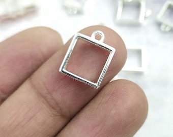 28PZ Castoni Aperti Per Resina - Tema Marino | Cornici Cave Per Ciondoli Fai Da Te | Con Catenine E Nastro UV | Idee Per Bijoux - Foto 9