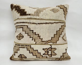 Interior Designer Pillow, Vintage Pillow, 24x24 Throw Kilim Pillow, Gift Pillow, White Pillow Cover, Patchwork Pillow, Textured Pillow,