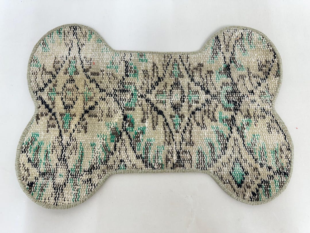 Whimsical Bone-shaped Animal Mat, Handmade Eco-friendly Kilim for Pets ...