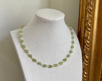 Collar Summer Elegance de Jade Verde y Cuarzo Cristal Transparente - 40cm con Cierre Chapado en Oro de 18K