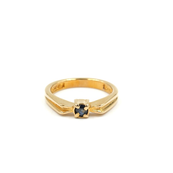 1981 Avon "Genuine Sapphire Ring" // New Old Stock // Gold Tone Sapphire // Vintage Avon Ring // Vintage Costume Jewelry
