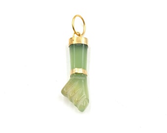 Vintage Stone Figa Pendant // Gold Figa Necklace Charm // Protective Amulet