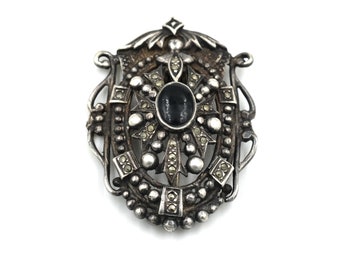 アールデコ調オニキスブローチ：スターリングシルバー＆マーカサイト