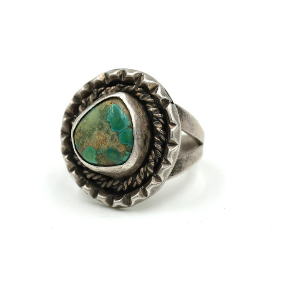 Unique Vintage Native American Navajo Green Turquoise Sterling Silver Ring Old Unique Vintage Native American Navajo Green Turquoise Sterling Silver Ring Old