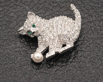 Vintage Swarovski Crystal Silver Tone Cat Brooch 1.8"
