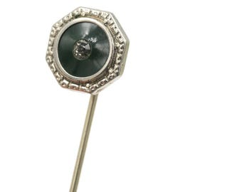 Pin de solapa clásico en tono plateado vintage