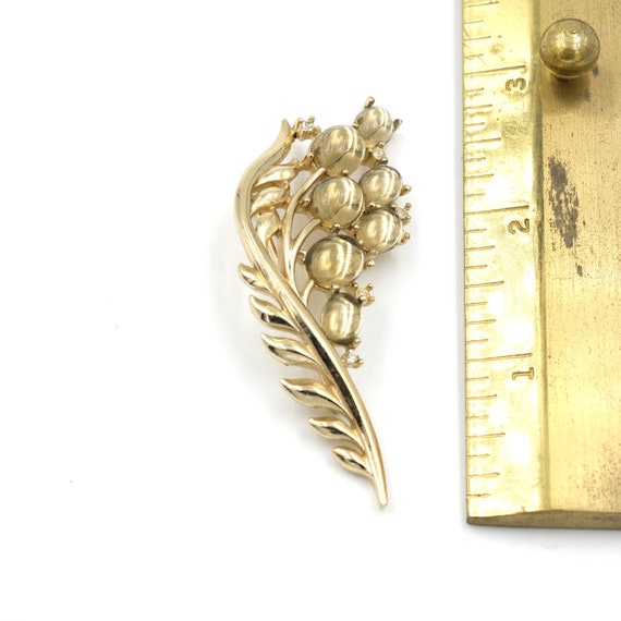 1956 Crown Trifari Jewels of Fantasy Rhinestone Brooch 2.7
