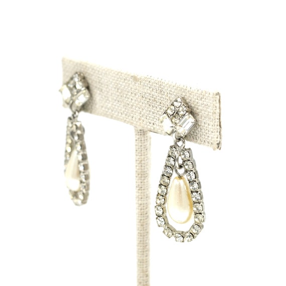 Vintage Costume Rhinestone & "Pearl" Earrings // … - image 3