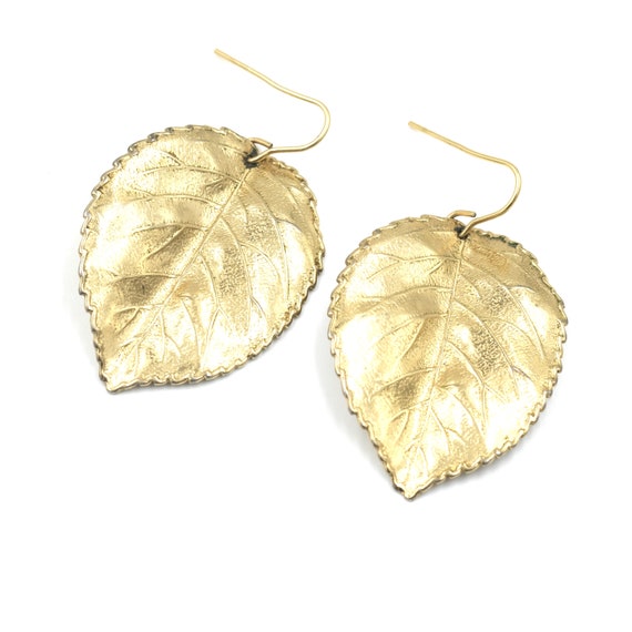 Vintage Gold Tone Monet Leaf Earrings // Gold Tone