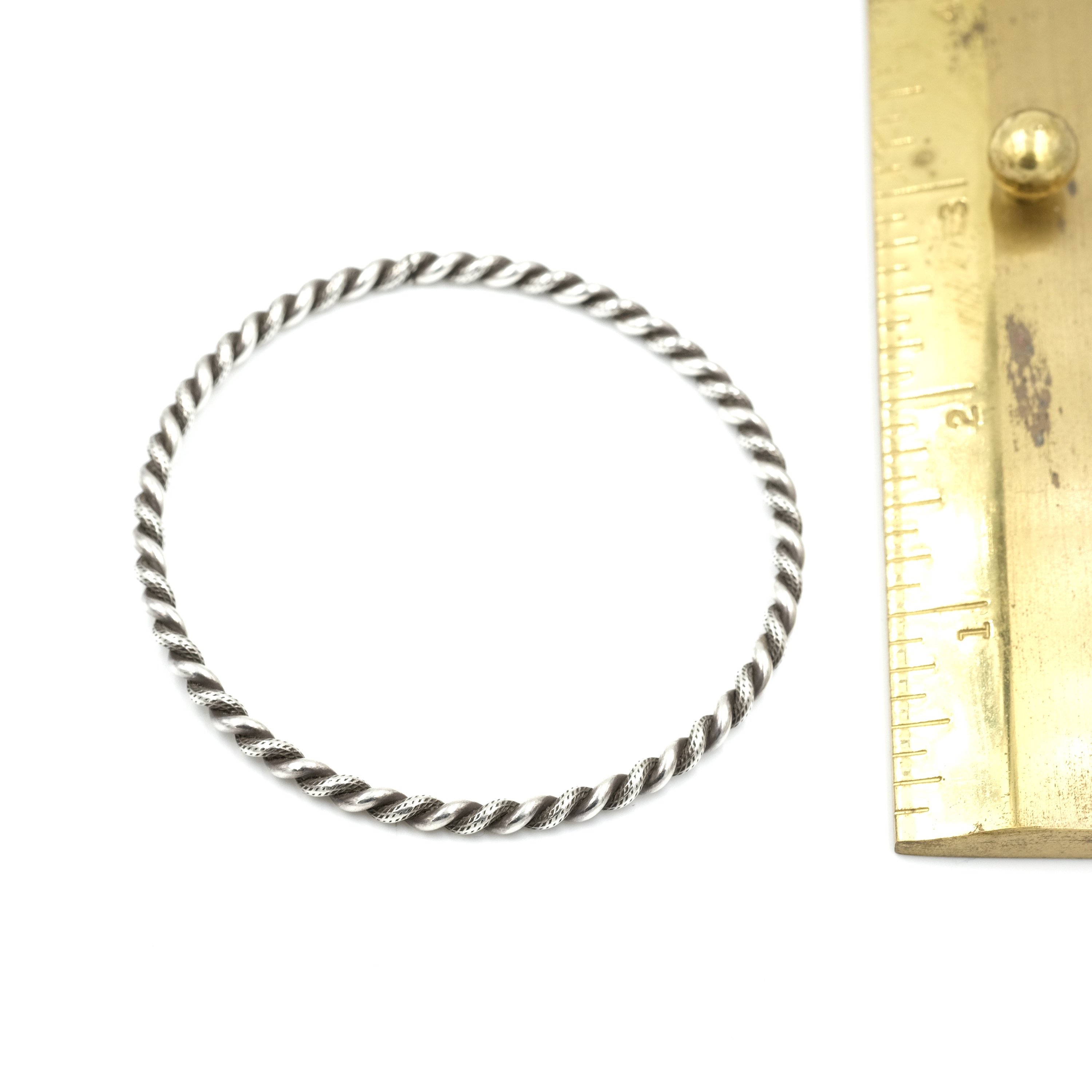 Vintage Twisted Sterling Silver Bangle Bracelet ~7.5